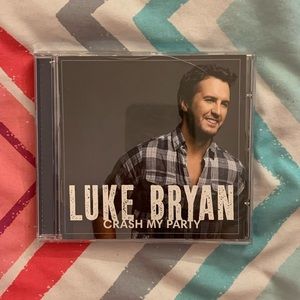 Luke Bryan - Crash My Party